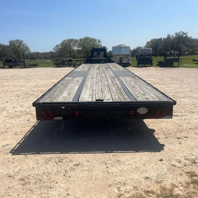 used Equipment / Flatbed Trailers Diamond C Trailers  for sale, in Hallettsville, TX Thumbnail 3