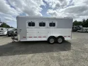 2026 Logan Coach Riot 3 H W/Warmblood Stalls 