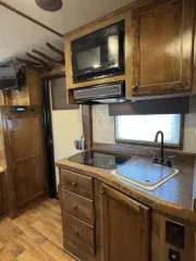 used Horse Trailers Platinum Coach  for sale, in Harrisburg, OR Thumbnail 33