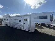 used Horse Trailers Platinum Coach  for sale, in Harrisburg, OR Thumbnail 3
