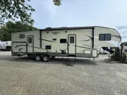 2017 Keystone Hideout 308BHDS W/Bunks 