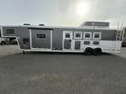 2016 Logan Coach Riot 8412 Living Quarter  