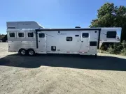 2021 Lakota Trailers Charger C8311RK 3H W/Mid Tack 