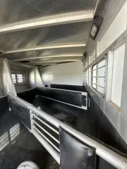 used Horse Trailers Sundowner Trailers  for sale, in Harrisburg, OR Thumbnail 9