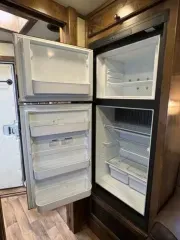used Horse Trailers Platinum Coach  for sale, in Harrisburg, OR Thumbnail 37