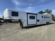 used Horse Trailers Lakota  for sale, in Harrisburg, OR Thumbnail 2