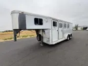 used Horse Trailers Sooner  for sale, in Harrisburg, OR Thumbnail 2