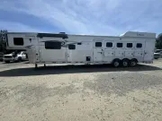 used Horse Trailers Lakota  for sale, in Harrisburg, OR Thumbnail 1