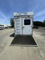 used Horse Trailers Lakota  for sale, in Harrisburg, OR Thumbnail 4