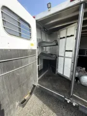 used Horse Trailers Sundowner Trailers  for sale, in Harrisburg, OR Thumbnail 6