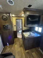 used Horse Trailers Lakota  for sale, in Harrisburg, OR Thumbnail 24