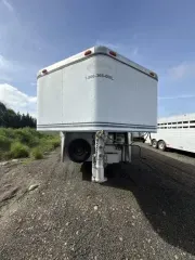 used Horse Trailers Sundowner Trailers  for sale, in Harrisburg, OR Thumbnail 3