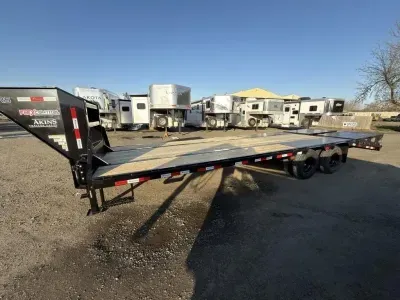 2026 Ascend Industries GN 26-30 HD Deckover Dual-Wheel Tandem w/Mega Ramp 