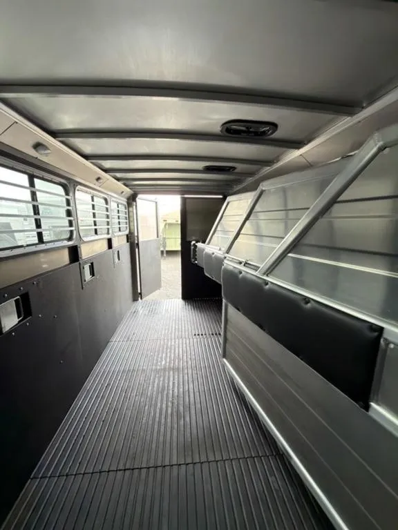 Trailer Image