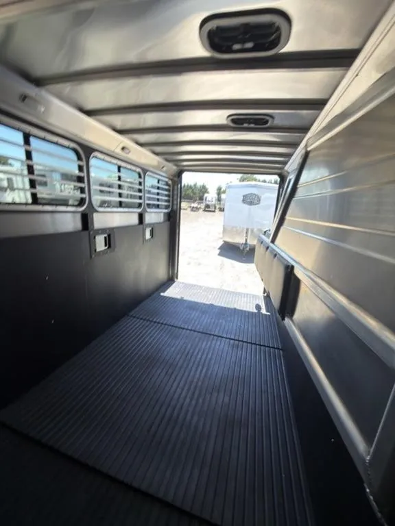 Trailer Image