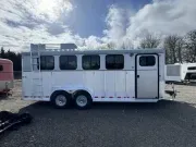 used Horse Trailers Royal T Trailers  for sale, in Harrisburg, OR Thumbnail 3