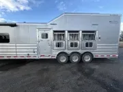 used Horse Trailers Platinum Coach  for sale, in Harrisburg, OR Thumbnail 2