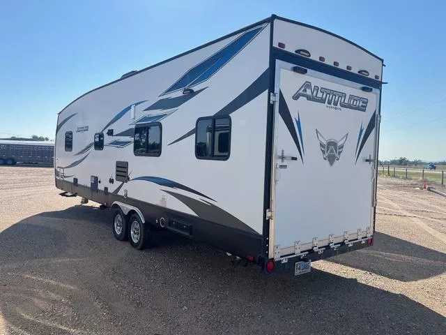 used Toy Haulers CrossRoads RV  for sale, in Scottsbluff, NE Thumbnail 4