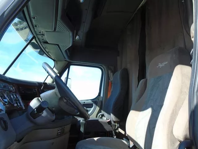 used Other Trucks Freightliner  for sale, in Scottsbluff, NE Thumbnail 12