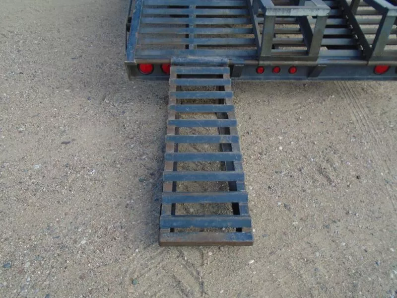 used Equipment / Flatbed Trailers PJ Trailers  for sale, in Scottsbluff, NE Thumbnail 7