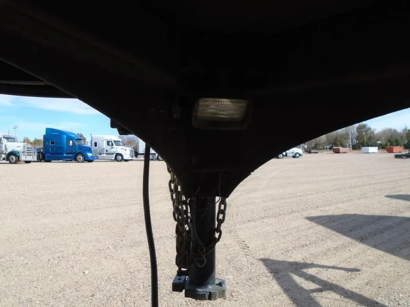 used Stock / Stock Combo Trailers Logan Coach  for sale, in Scottsbluff, NE Thumbnail 23