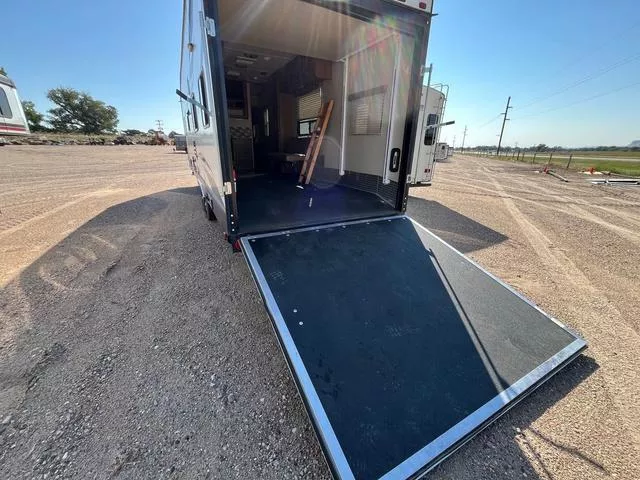 used Toy Haulers CrossRoads RV  for sale, in Scottsbluff, NE Thumbnail 16