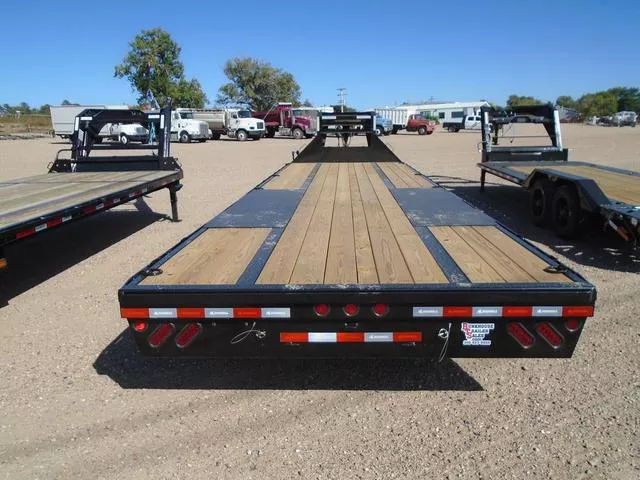 new Equipment / Flatbed Trailers Iron Bull  for sale, in Scottsbluff, NE Thumbnail 4
