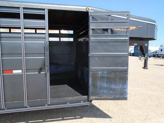used Stock / Stock Combo Trailers Titan Trailer  for sale, in Scottsbluff, NE Thumbnail 16