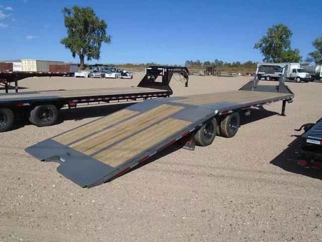 2026 Horizon Trailer 32' GN W/Hydraulic Dove 