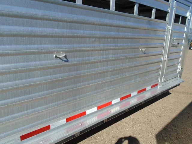 used Stock / Stock Combo Trailers Featherlite  for sale, in Scottsbluff, NE Thumbnail 17
