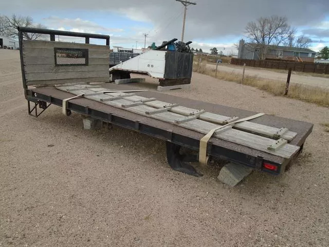 used Equipment / Flatbed Trailers Assembled  for sale, in Scottsbluff, NE Thumbnail 4