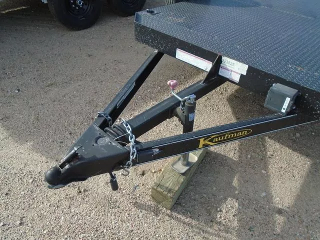 used Equipment / Flatbed Trailers Kaufman Trailers  for sale, in Scottsbluff, NE Thumbnail 9