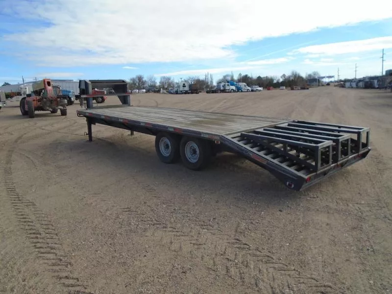 used Equipment / Flatbed Trailers PJ Trailers  for sale, in Scottsbluff, NE Thumbnail 4