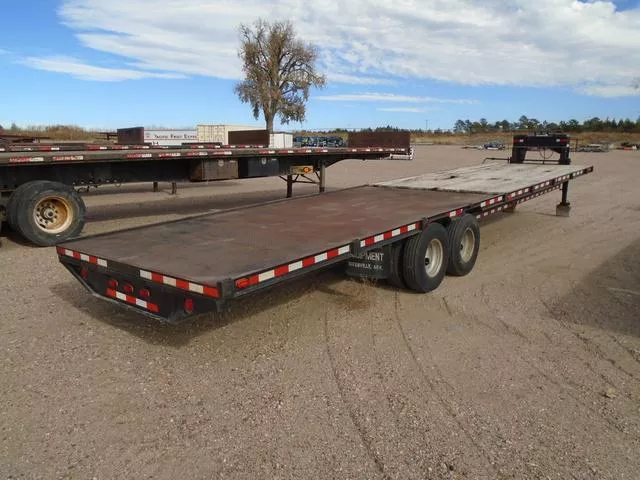 used Equipment / Flatbed Trailers Assembled  for sale, in Scottsbluff, NE Thumbnail 3