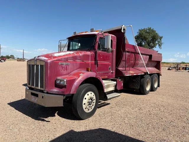 1996 Kenworth T800 