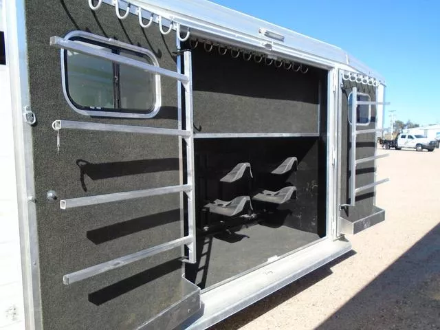 used Stock / Stock Combo Trailers Logan Coach  for sale, in Scottsbluff, NE Thumbnail 17