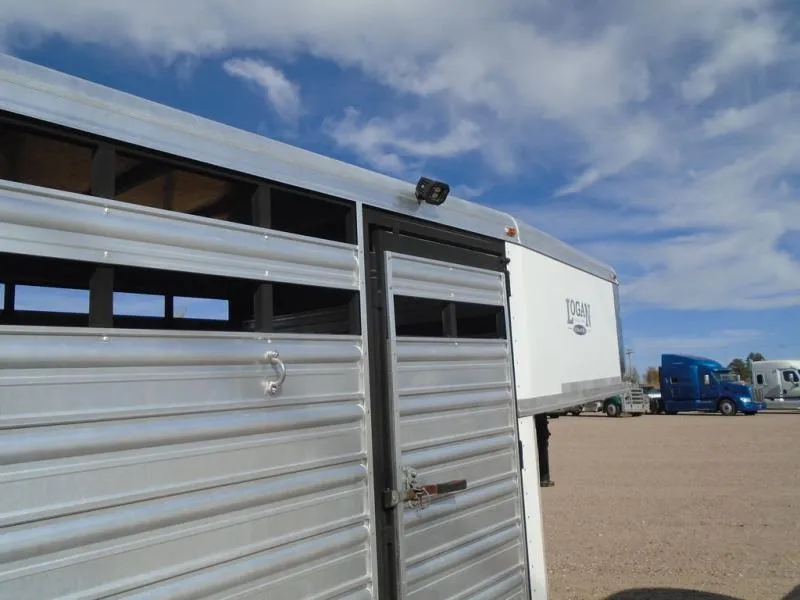 used Stock / Stock Combo Trailers Logan Coach  for sale, in Scottsbluff, NE Thumbnail 19