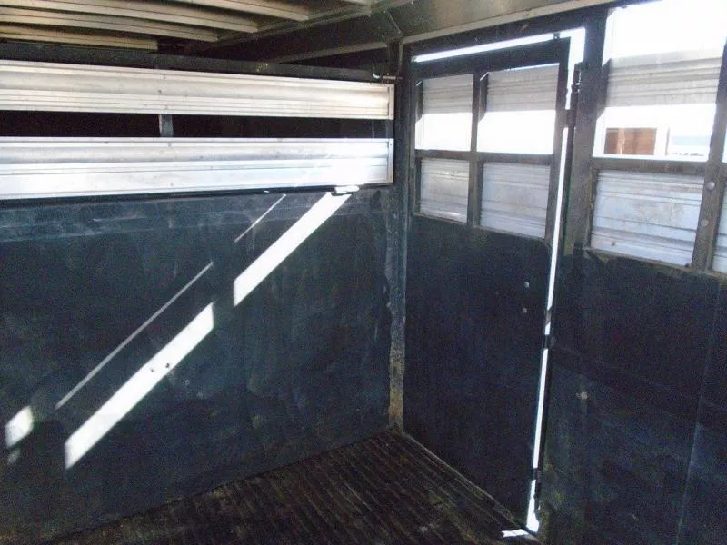 used Stock / Stock Combo Trailers Logan Coach  for sale, in Scottsbluff, NE Thumbnail 13