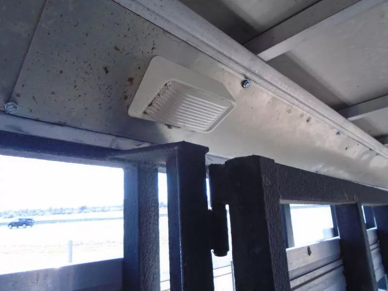 used Stock / Stock Combo Trailers Logan Coach  for sale, in Scottsbluff, NE Thumbnail 15