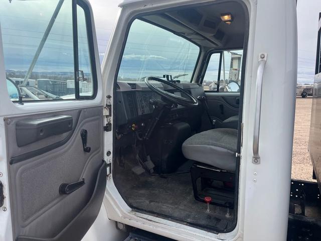 used Equipment / Flatbed Trailers International  for sale, in Scottsbluff, NE Thumbnail 6