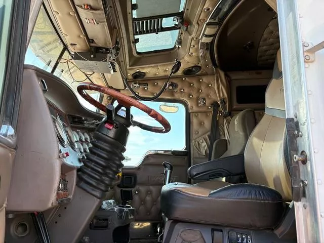 used Other Trucks Kenworth  for sale, in Scottsbluff, NE Thumbnail 9