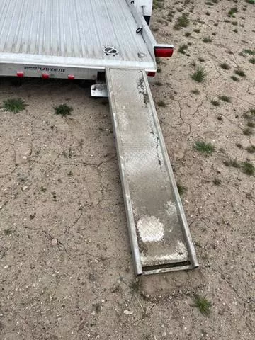 used Equipment / Flatbed Trailers Featherlite  for sale, in Scottsbluff, NE Thumbnail 10