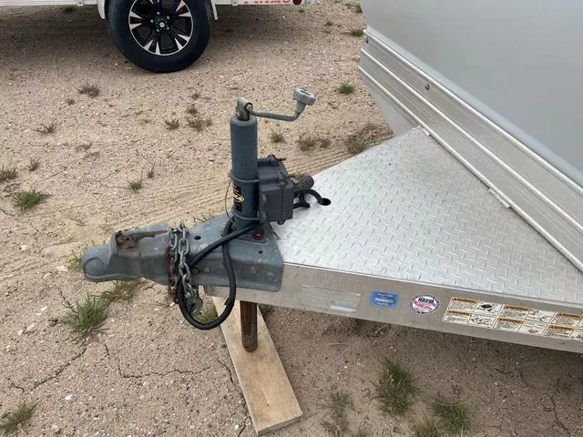 used Equipment / Flatbed Trailers Featherlite  for sale, in Scottsbluff, NE Thumbnail 13