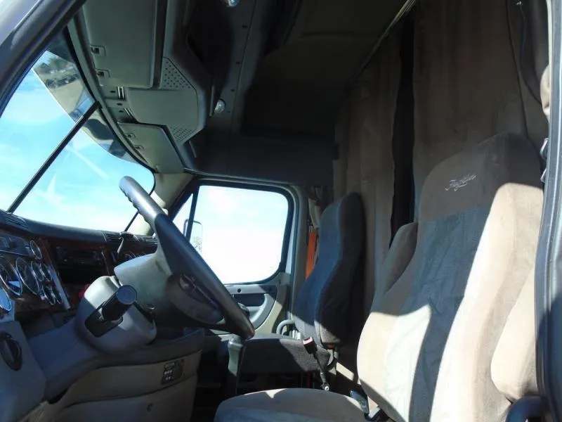 used Other Trucks Freightliner  for sale, in Scottsbluff, NE Thumbnail 12