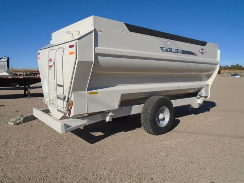 new Equipment / Flatbed Trailers Kuhn  for sale, in Scottsbluff, NE Thumbnail 2