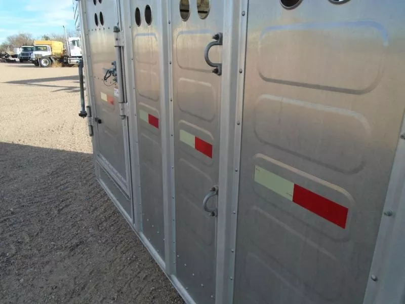 used Stock / Stock Combo Trailers Merritt Trailers  for sale, in Scottsbluff, NE Thumbnail 25