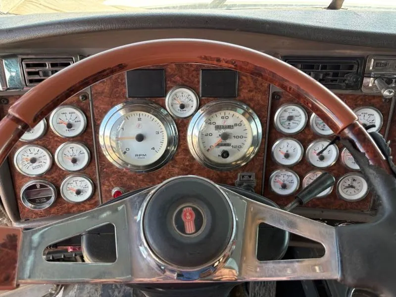 used Other Trucks Kenworth  for sale, in Scottsbluff, NE Thumbnail 10