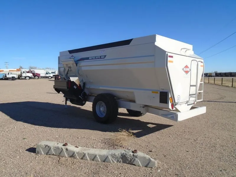 new Equipment / Flatbed Trailers Kuhn  for sale, in Scottsbluff, NE Thumbnail 4