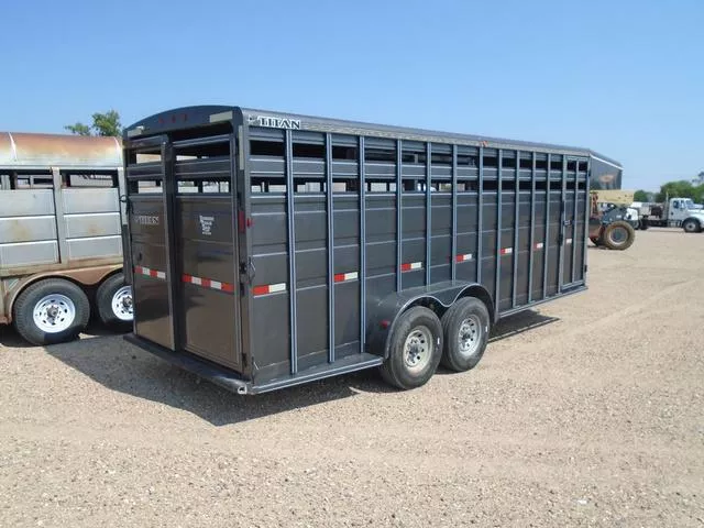 used Stock / Stock Combo Trailers Titan Trailer  for sale, in Scottsbluff, NE Thumbnail 2