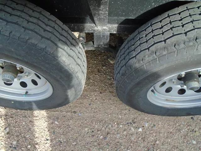 used Equipment / Flatbed Trailers Kaufman Trailers  for sale, in Scottsbluff, NE Thumbnail 8